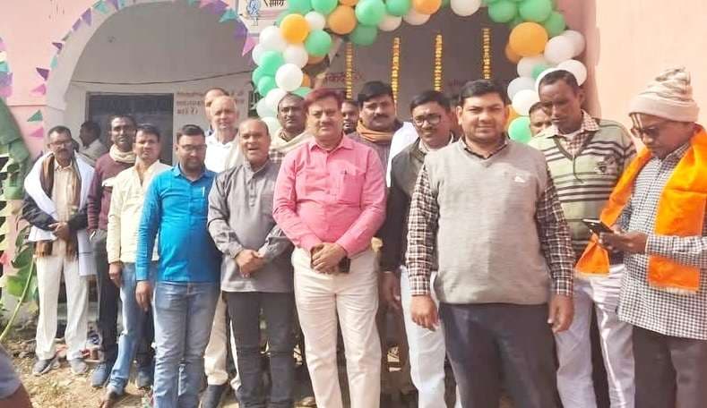 साव बिगहा में नवसृजित प्राथमिक विद्यालय का उद्घाटन