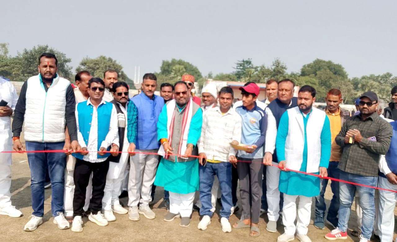 जिला क्रिकेट लीग का हुआ शुभारंभ, खेले जायेंगे 60 मैच