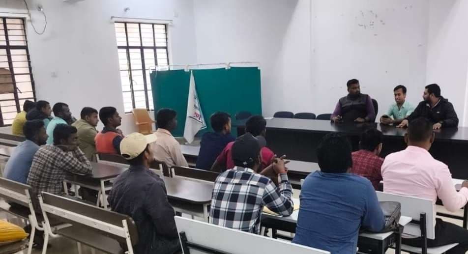 Sitamarhi : रोजगार शिविर में 15 युवा चयनित