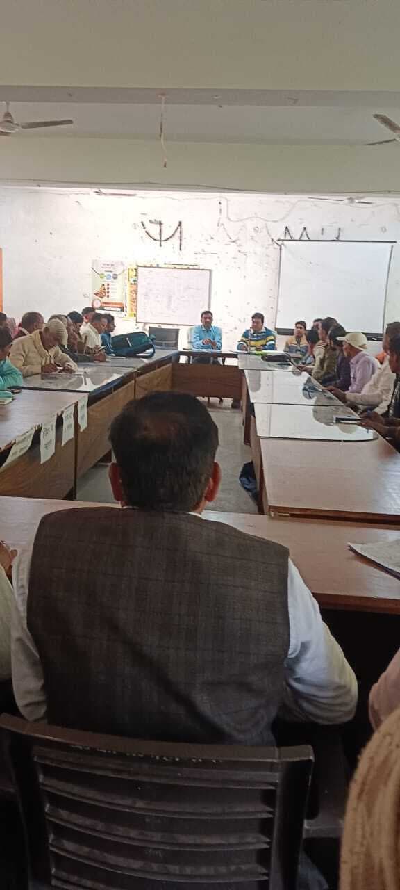 शिक्षा विभाग की उपलब्धियों पर बीडीओ ने की चर्चा