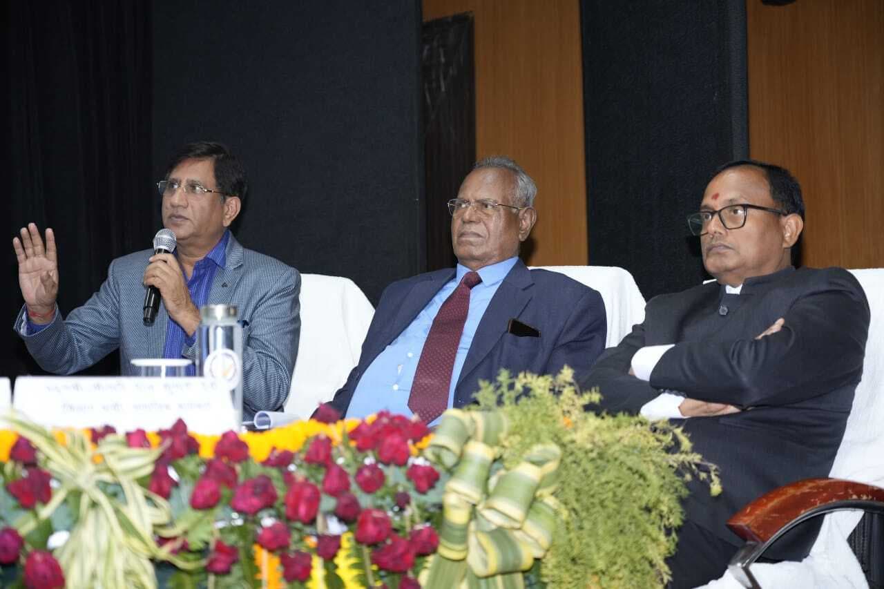 Samastipur News:अनुसंधान लक्ष्यों को पूरा करने की जरूरत : डॉ  सिंह