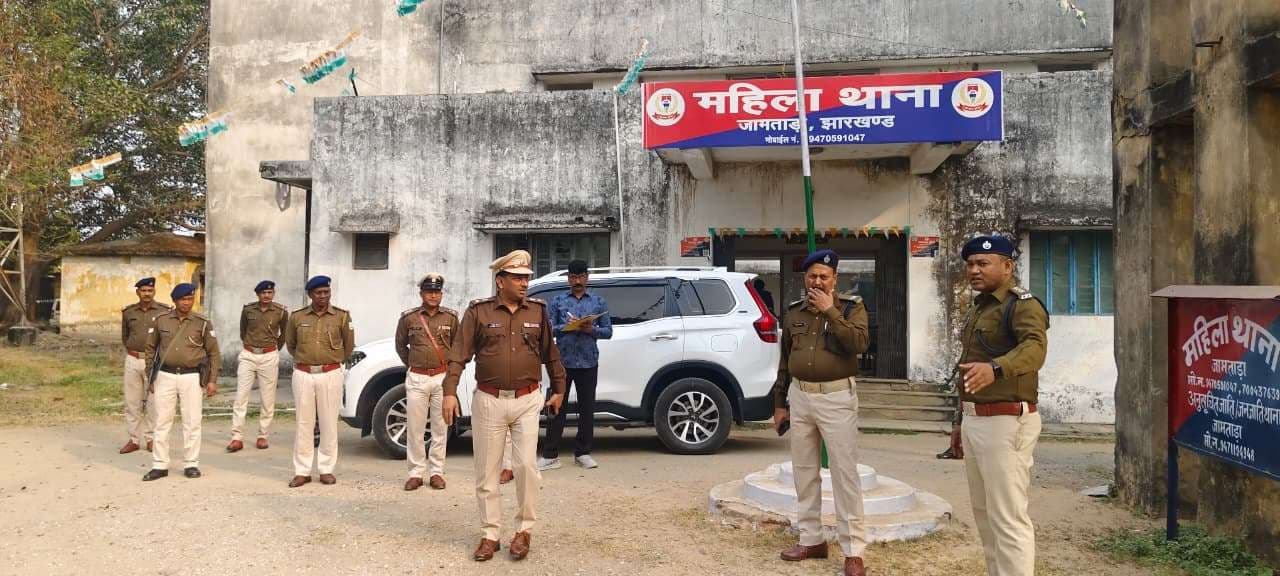 एसपी ने एससी-एसटी थाने का किया निरीक्षण