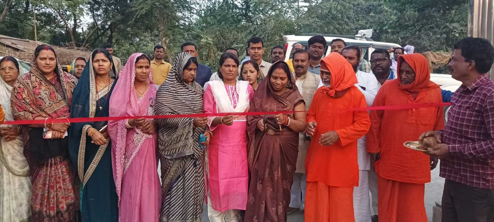 नपं के अलग-अलग तीन जगहों पर 34 लाख की योजनाओं का चेयरमैन ने उद्घाटन कर दी बड़ी सौगात, लोगों में खुशी