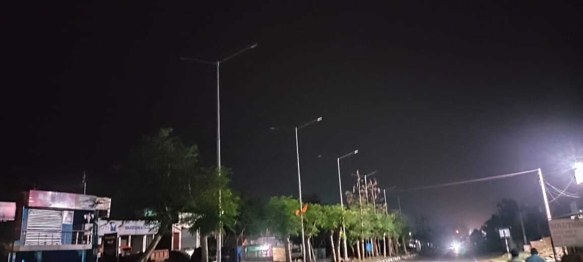 Giridih News :बगोदर चौक से माहुरी तक नहीं जलती है स्ट्रीट लाइट