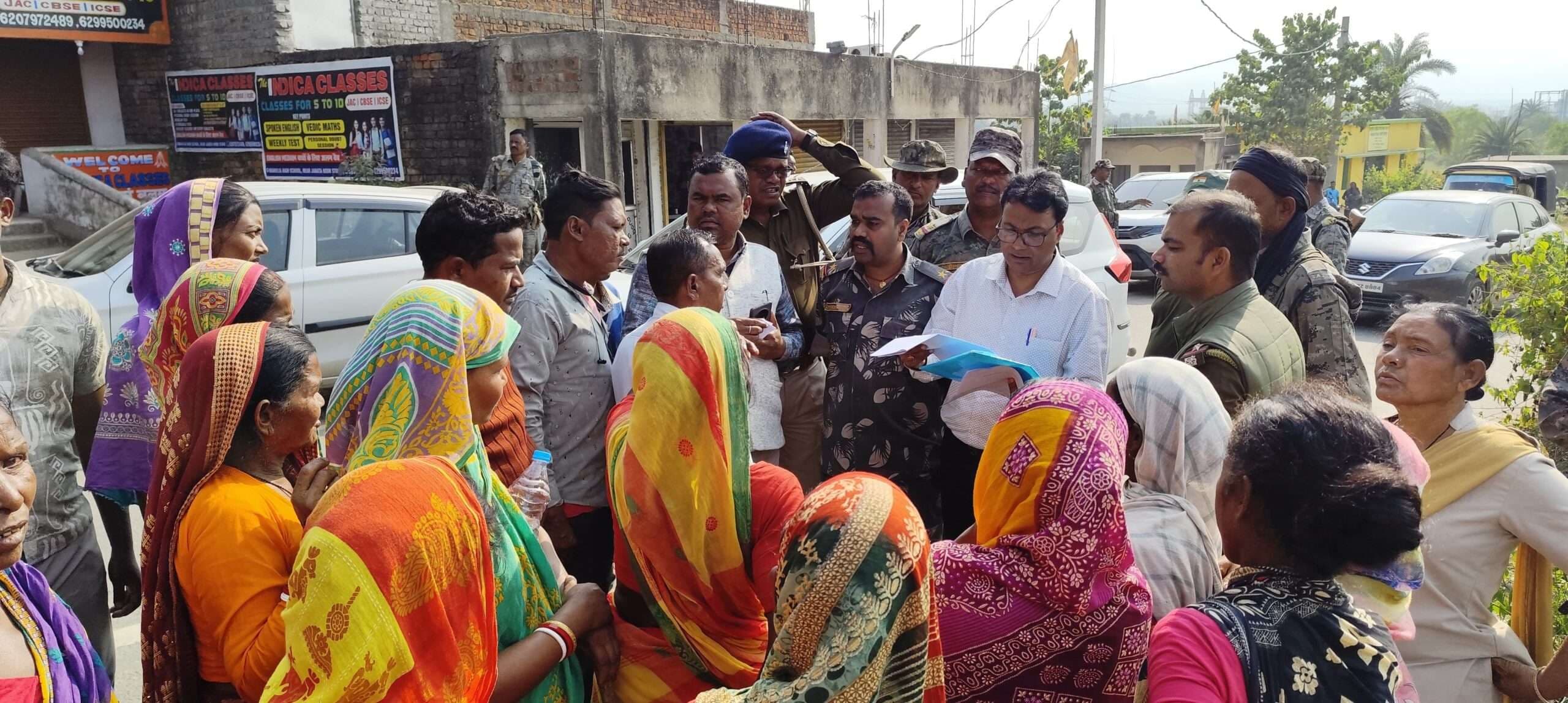 East Singhbhum News : उलदा में जमीन की घेराबंदी का विरोध