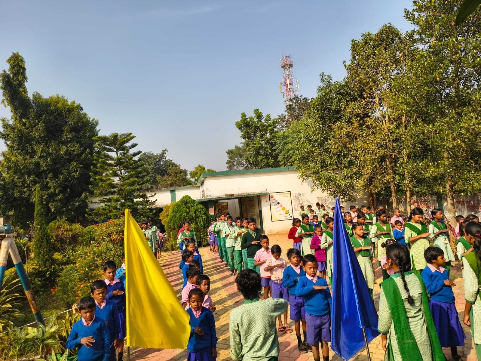 East Singhbhum News : एक शिक्षक के भरोसे मौराबांधी उमवि के 77 बच्चों का भविष्य