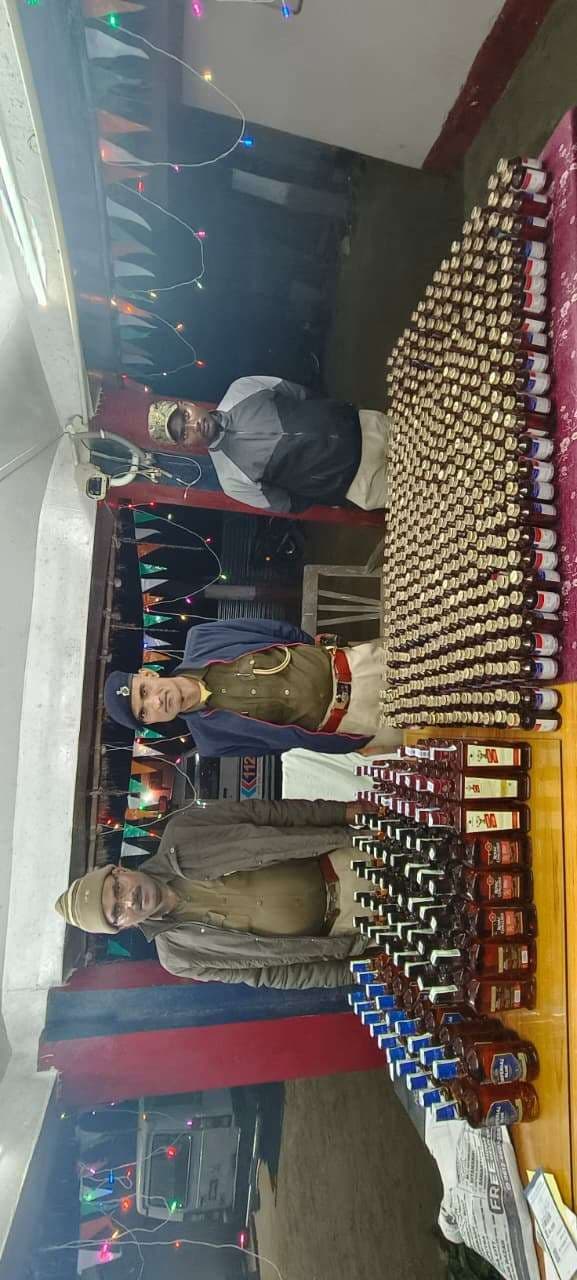 अवैध शराब व नशीले पदार्थों के सेवन, बिक्री पर प्रशासन सख्त