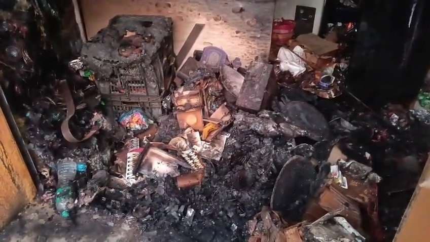 दुकान में आग लगाने का आरोप, थाने में दिया आवेदन