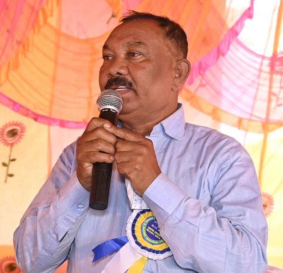 Dhanbad News : माले नेता पंचतत्व में विलीन, जगह-जगह दी गयी श्रद्धांजलि