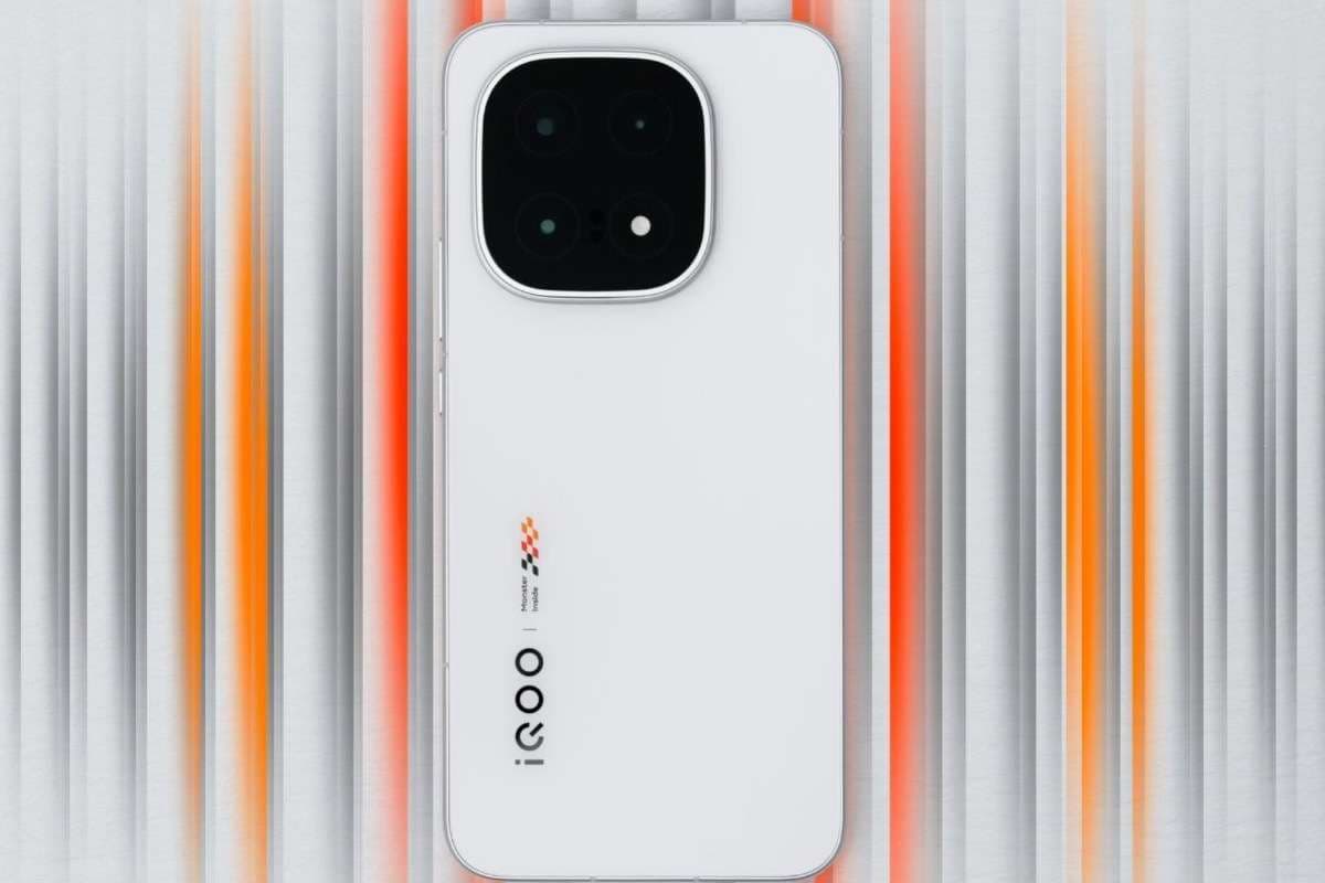 iQOO 15 Launch: 26 नवंबर को भारत में आ रहा iQOO का दमदार फोन, लॉन्च से पहले जानें इसके फीचर्स और कीमत