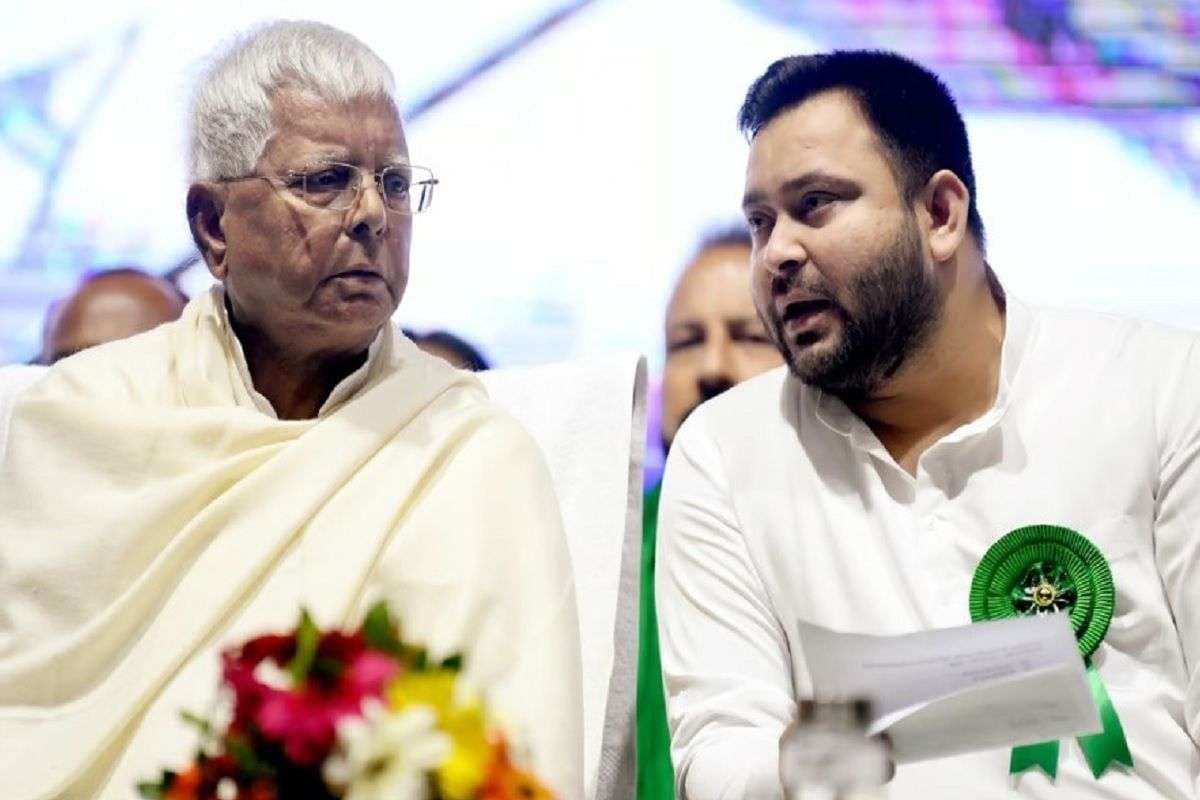 बिहार मंत्रिमंडल 2025: लालू सजायाफ्ता के लिए वोट मांग सकते हैं, शपथ ग्रहण में नहीं आ सकते, RJD पर भड़की JDU 