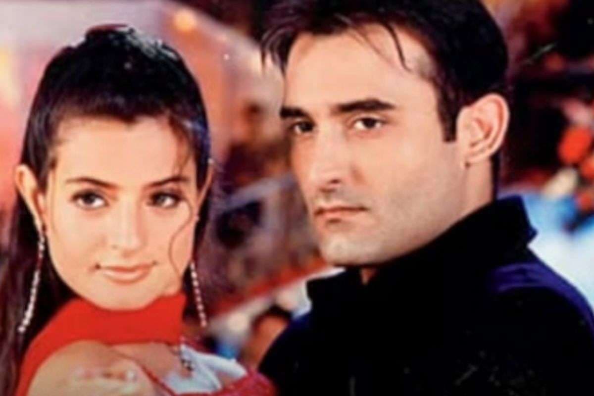 Dhurandhar: ब्लॉकबस्टर सक्सेस के बीच 'गदर 2' एक्ट्रेस ने की अक्षय खन्ना की जमकर तारीफ, बोलीं- तुम्हारी सफलता पर गर्व है