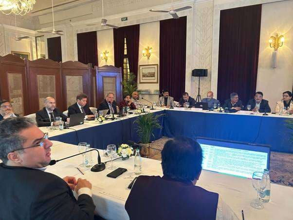 AYUSH: आयुष को वैश्विक स्वास्थ्य मानकों से जोड़ने पर तकनीकी बैठक