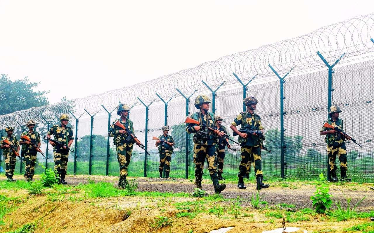 बांग्लादेशी मवेशी तस्करों का दुस्साहस, बीएसएफ कांस्टेबल का किया अपहरण!