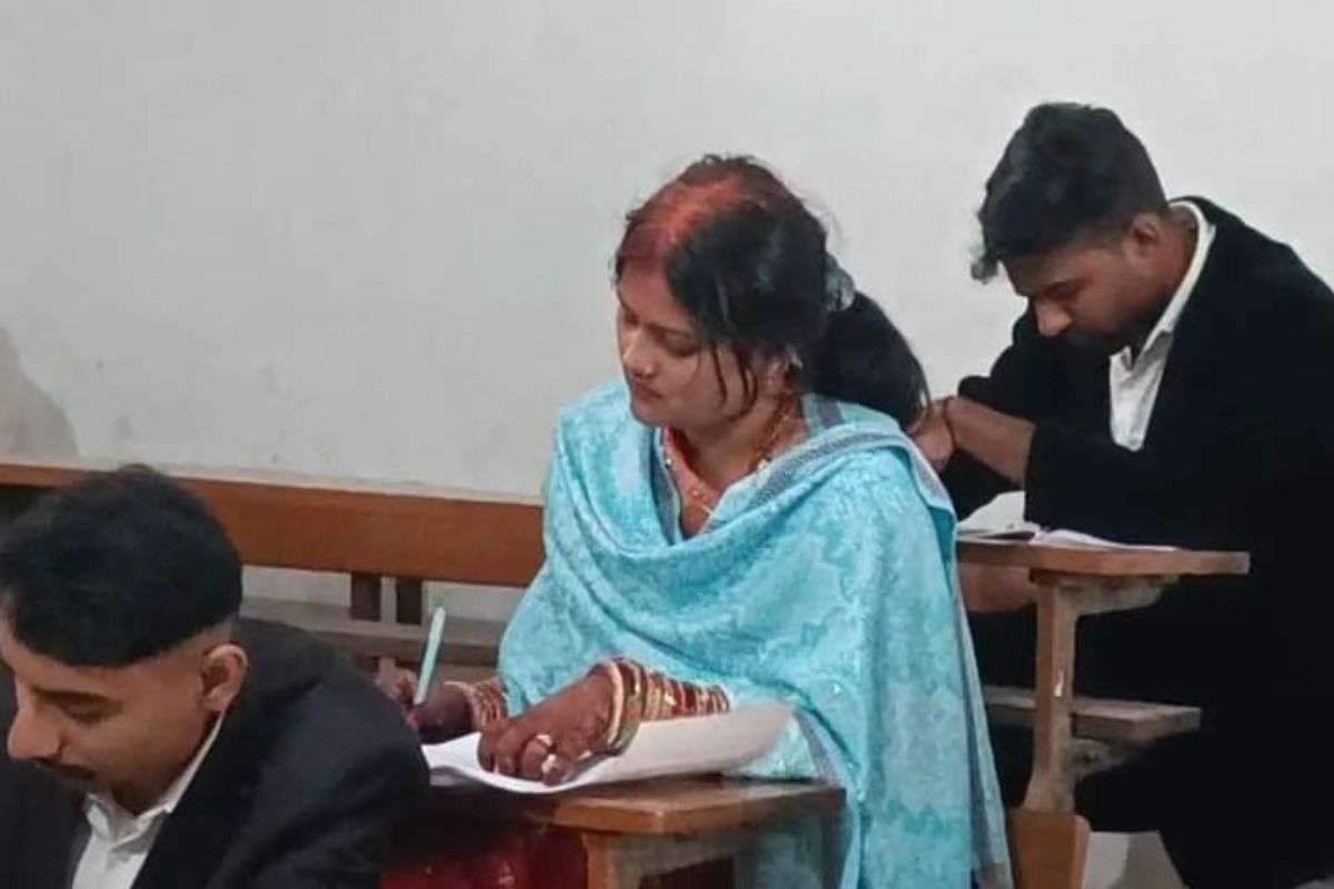 Banka: थकान नहीं, सपने ज़रूरी, दुल्हन की रस्मों के साथ संजना ने शादी के अगले दिन दी LLB की परीक्षा