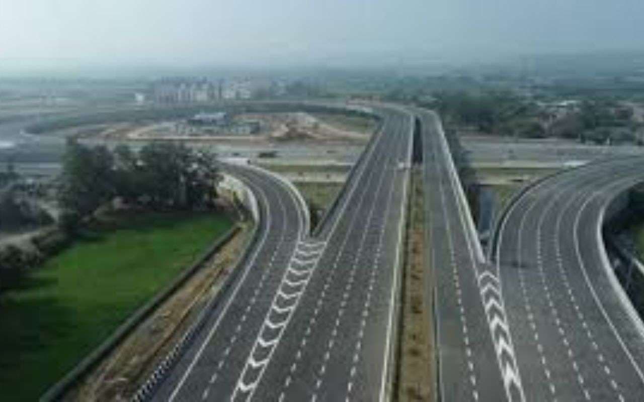 नए साल में खुलेगा दिल्ली–देहरादून एक्सप्रेसवे, यूपी के 6 जिलों को मिलेगा सीधा फायदा