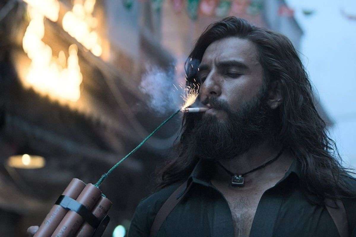 Dhurandhar Advance Booking: एडवांस बुकिंग में 'धुरंधर' निकली रणवीर सिंह की फिल्म, धड़ाधड़ बिक रही टिकटें, रिलीज से पहले बंपर कमाई