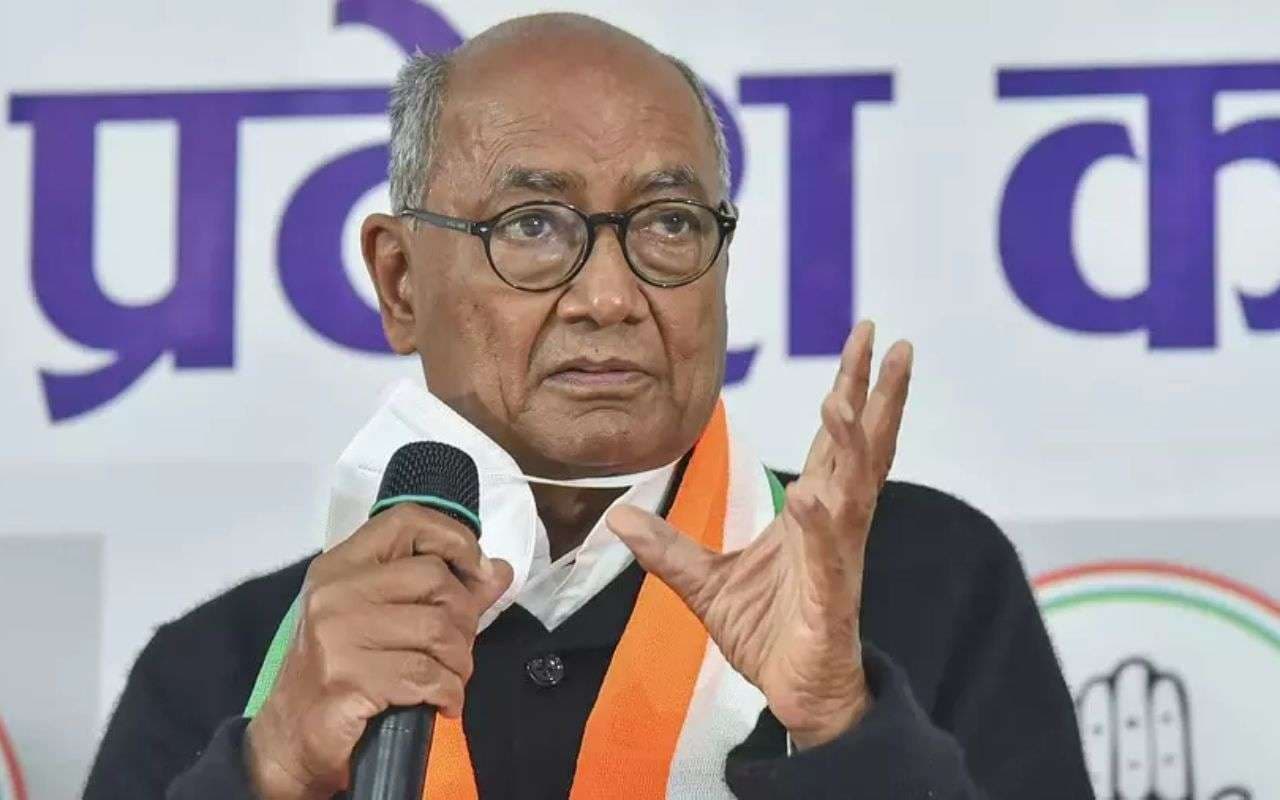 CWC बैठक के बीच दिग्विजय सिंह का पोस्ट, PM मोदी की पुरानी तस्वीर शेयर कर BJP-RSS की तारीफ से मचा बवाल