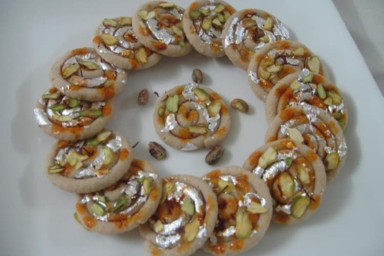 kaju Jalebi Recipe: नहीं खाई होगी ऐसी शाही काजू जलेबी, बहुत आसान है इसकी रेसिपी