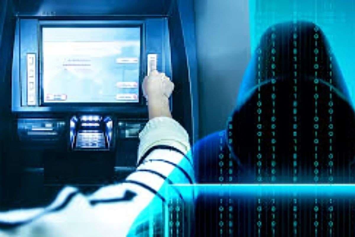 Patna News: अलर्ट! पटना में कार्ड फंसाओ, पैसा उड़ाओ गिरोह सक्रिय, बिना गार्ड वाले ATM पर जाने से बचें