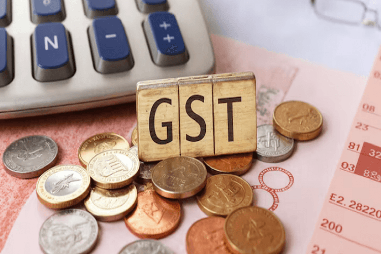 GST Rate Cut Benefit: जीएसटी दरों में कटौती से खपत में जोरदार उछाल, आदमी से लेकर कंपनियों तक को फायदा