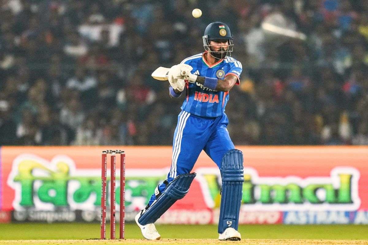 Video: ये क्या शॉट है भाई! हार्दिक पांड्या ने छक्के के साथ रचा इतिहास, इस स्पेशल क्लब में की एंट्री