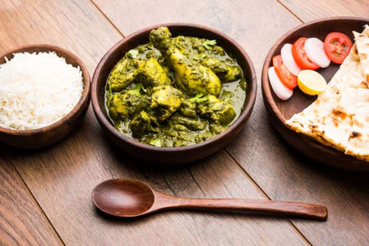 Hariyali Chicken Makhani Recipe: न्यू ईयर पार्टी में ऐसे बनाएं हरियाली चिकन मखनी, खाने वाले बार-बार करेंगे डिमांड