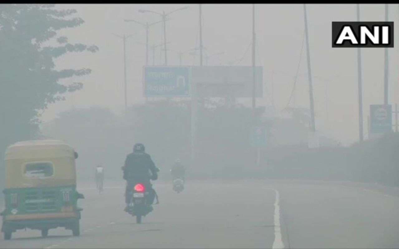 दिल्ली-NCR में कड़ाके की ठंड, नए साल में कैसा रहेगा मौसम, जानें