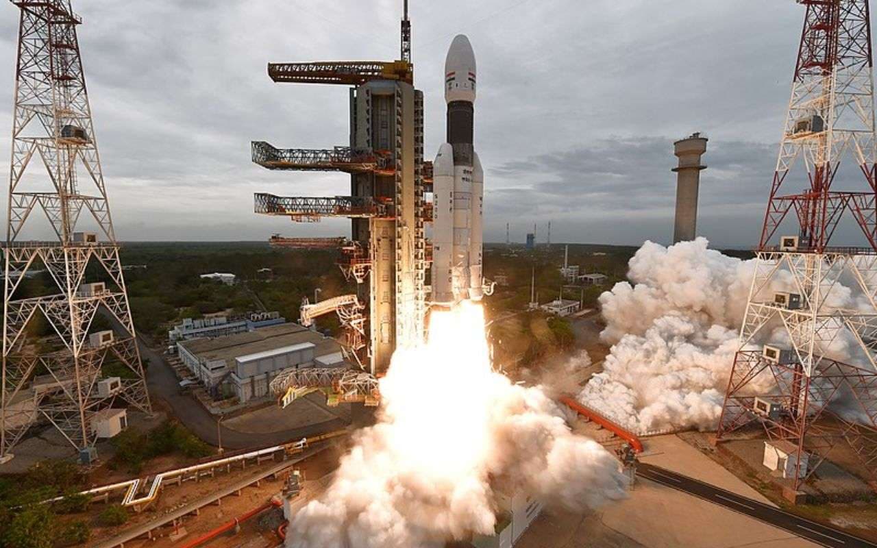 भारत के ‘बाहुबली’ रॉकेट ने रचा इतिहास, ISRO की बड़ी कामयाबी