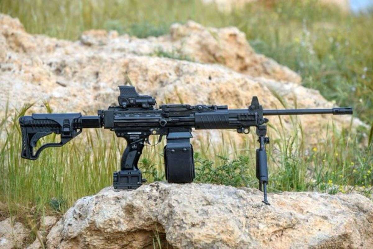 इजरायल की स्मार्ट राइफल जल्द आएगी भारत, ड्रोन को हवा में मार गिराने वाला ARBEL सिस्टम बनेगा सेना का नया हथियार