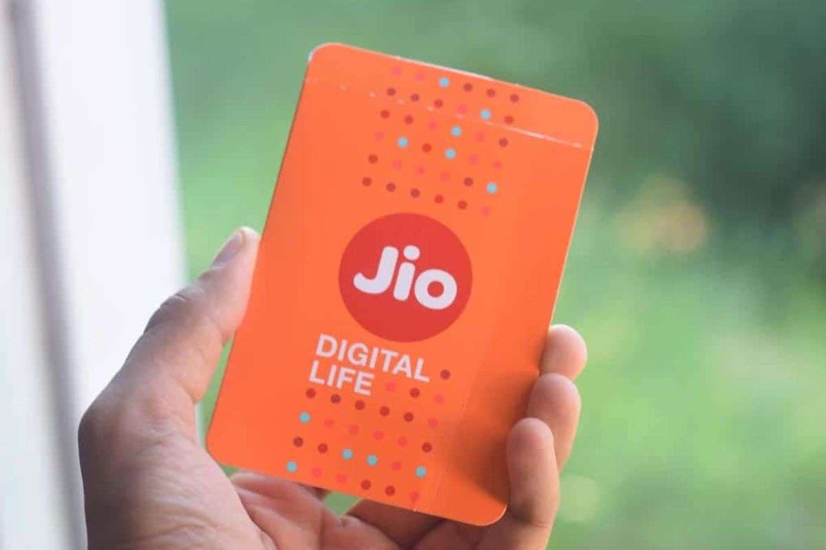 Jio Plans Under Rs 30: जियो के ये तीन सुपर सस्ते डेटा प्लान्स हैं बड़े काम के, जानें कौन-सा देगा ज्यादा फायदा