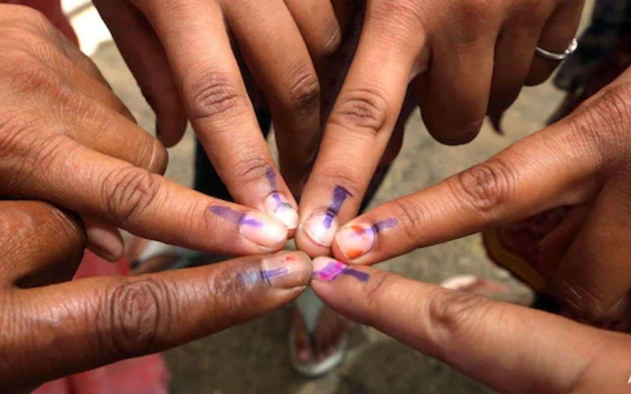 Maharashtra Local Polls Result: महाराष्ट्र में BJP ने पार किया 200 सीटों का आंकड़ा, MVA पर संकट