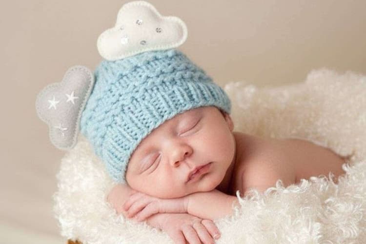 Modern Baby Girl Names T Letter: जान से प्यारी बच्ची के लिए चुनें ‘त’ अक्षर से शुरू होने वाले नाम