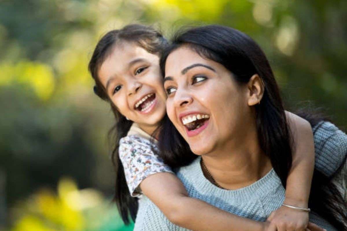 Modern Parenting Tips: рдореЙрдбрд░реНрди рдкреИрд░реЗрдВрдЯрд┐рдВрдЧ рдХреЗ рдЗрди рддрд░реАрдХреЛрдВ рд╕реЗ рддреЗрдЬ рддрд░реНрд░рд╛рд░ рдмрдиреЗрдЧрд╛ рдмрдЪреНрдЪрд╛, рднрд╡рд┐рд╖реНрдп рдХреА рдЪрд┐рдВрддрд╛рдУрдВ рд╕реЗ рд░рд╣реЗрдВрдЧреЗ рджреВрд░