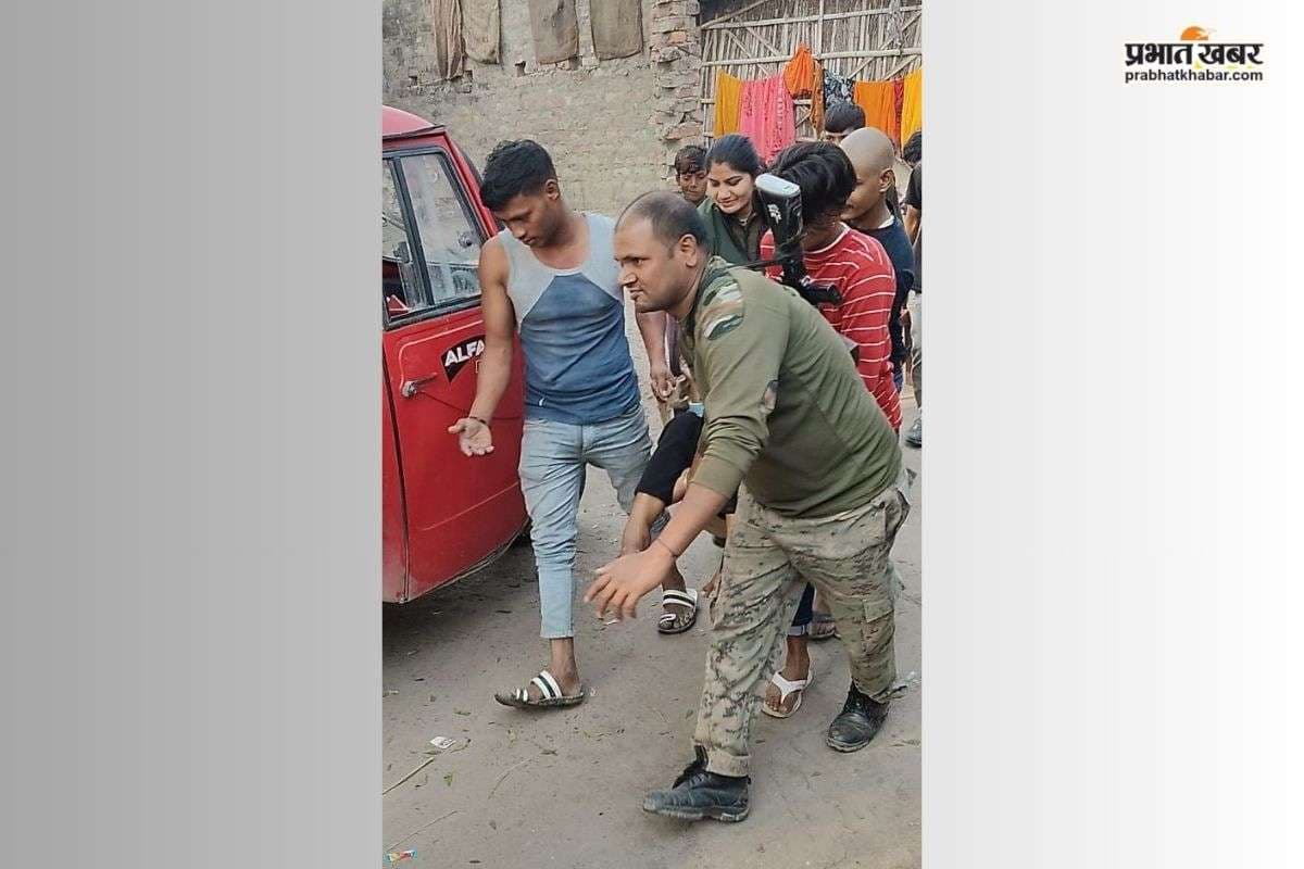 Muzaffarpur: प्रेमी से धोखा मिलने पर युवती ने लगायी नदी में छलांग, पिलर से टकराने पर गंभीर