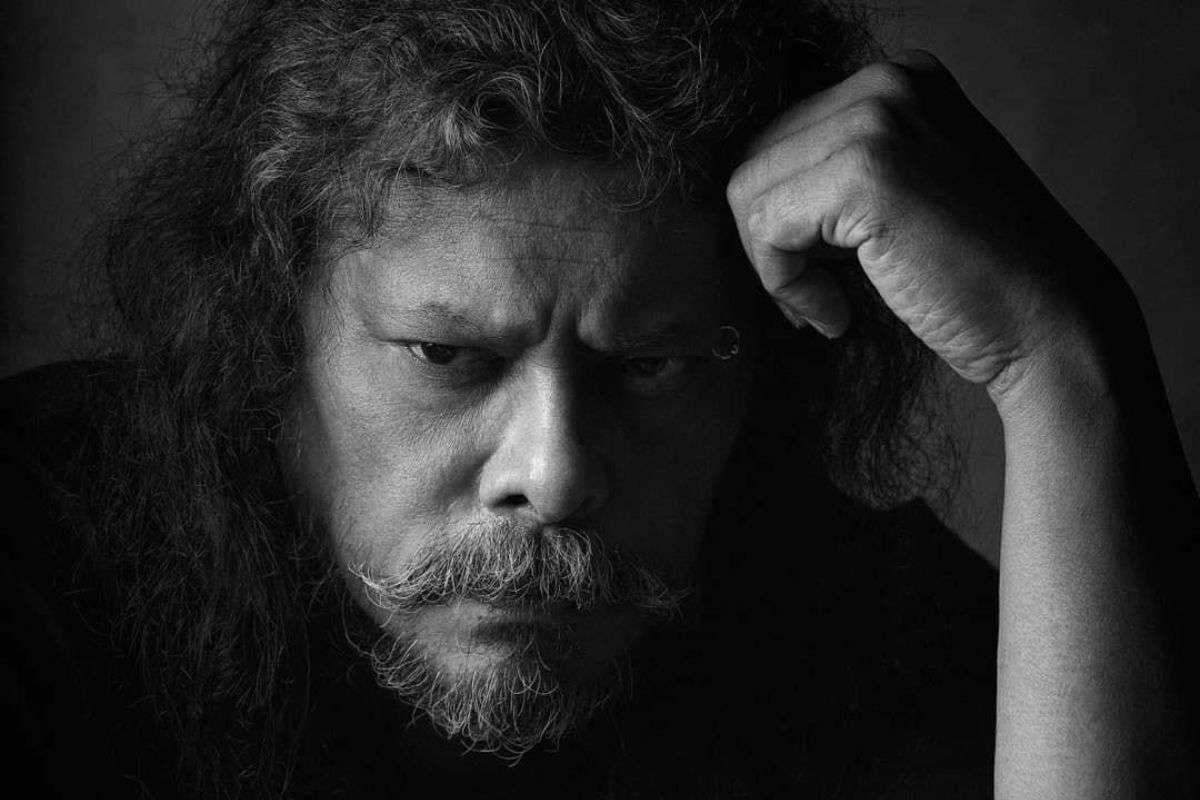 Bangladesh Attack on biggest Rockstar of Country Nagarbaul James Concert in Faridpur