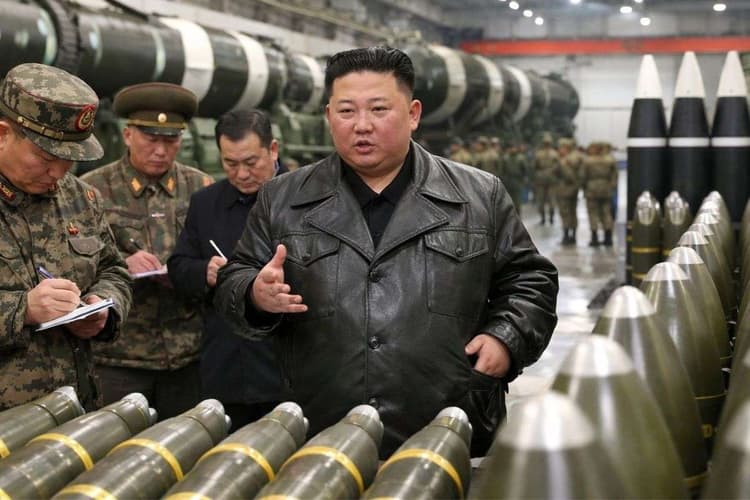 किम जोंग उन का WAR प्लान 2026! मिसाइल फैक्ट्रियां बढ़ाने का आदेश, हथियारों की रफ्तार होगी दोगुनी
