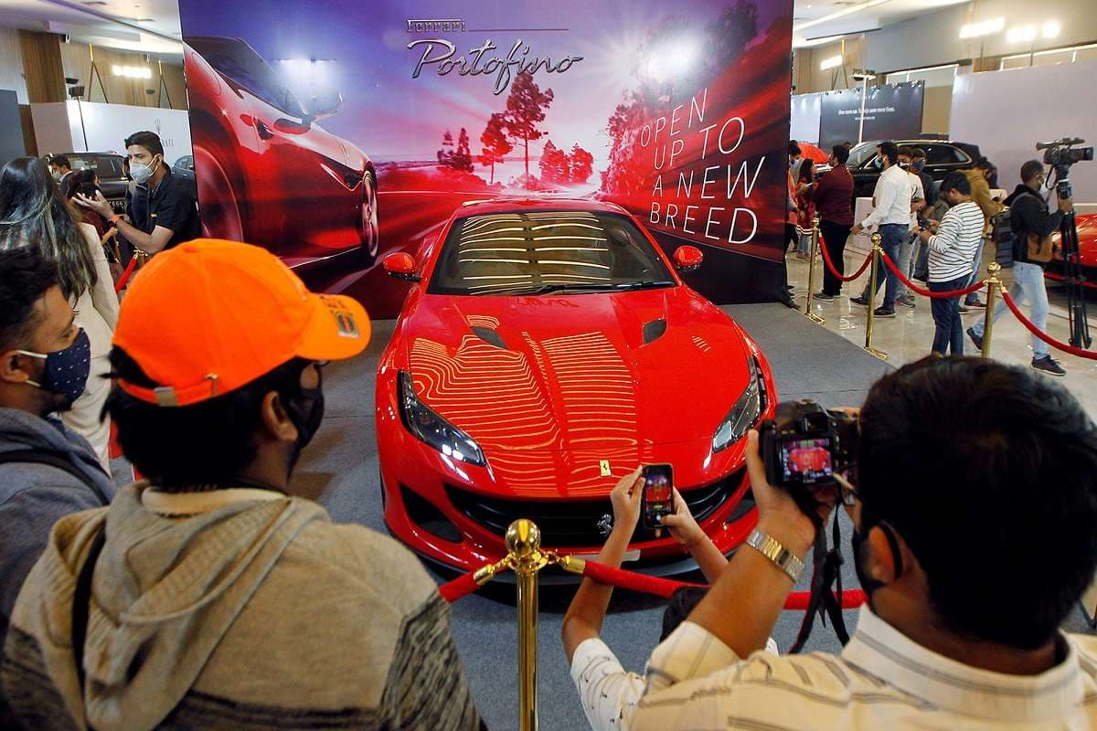 Nuvama Report: लग्जरी कार और ज्वैलरी खरीदना अधिक पसंद करते हैं भारत के अमीर, नुवामा की रिपोर्ट में खुलासा