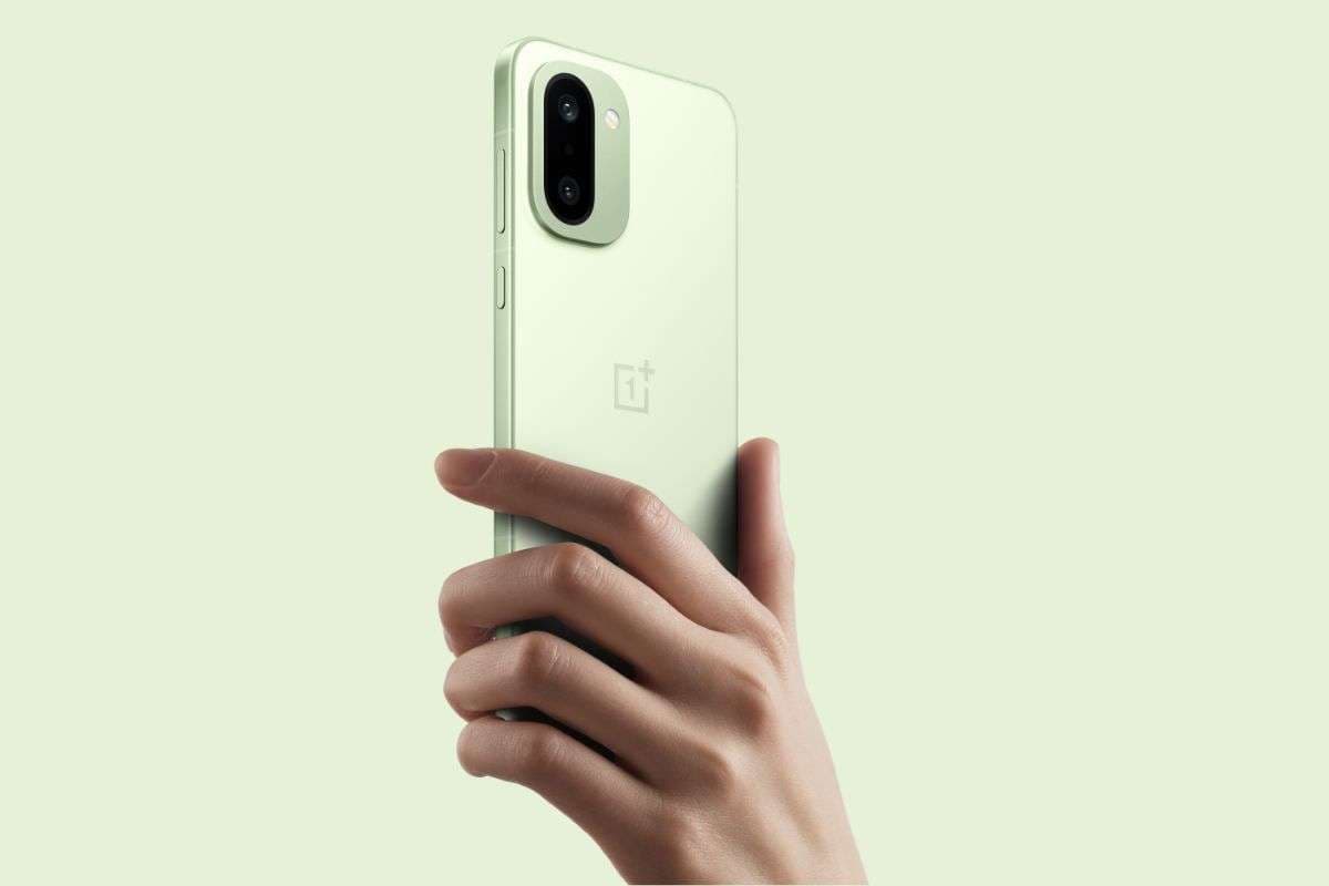 OnePlus 15R First Sale धमाका,  मिल रहा 3000 रुपये सस्ता, साथ में  Nord Buds 3 बिल्कुल फ्री