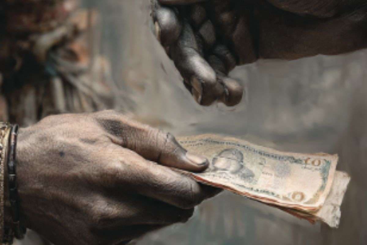 PM Awas Yojana : आवास की स्वीकृति में रिश्वत तय, झारखंड के किस इलाके में चल रहा है ये खेल