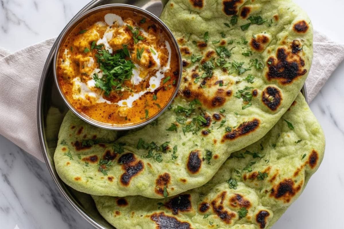 Palak Paneer Naan Recipe for Lunch and Dinner Palak Paneer Naan Recipe for Lunch and Dinner