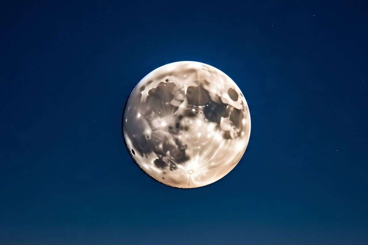 Paush Purnima 2026: नए साल की पहली पूर्णिमा पर करें इन चीजों का दान, धन-समृद्धि से भरा रहेगा घर