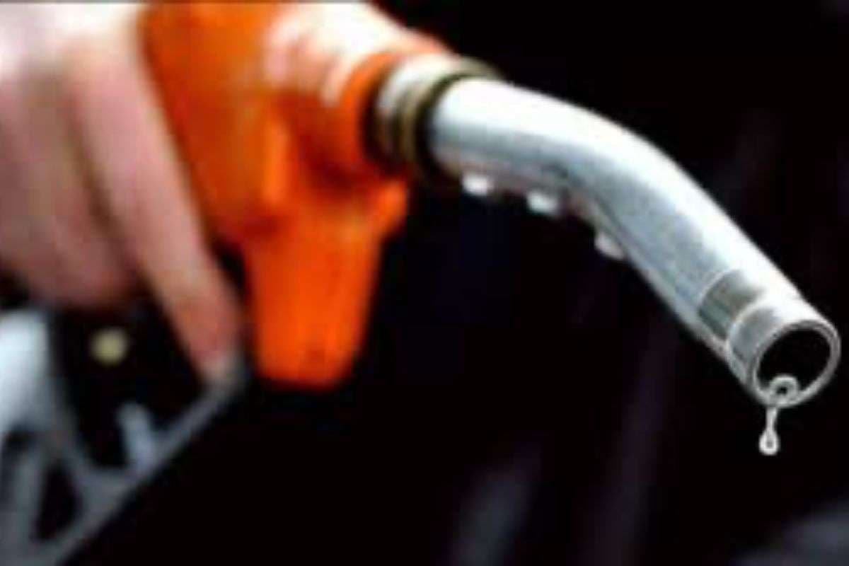 पेट्रोल-डीजल के ताजा रेट जारी, जानें आपके शहर में क्या है नया फ्यूल प्राइस