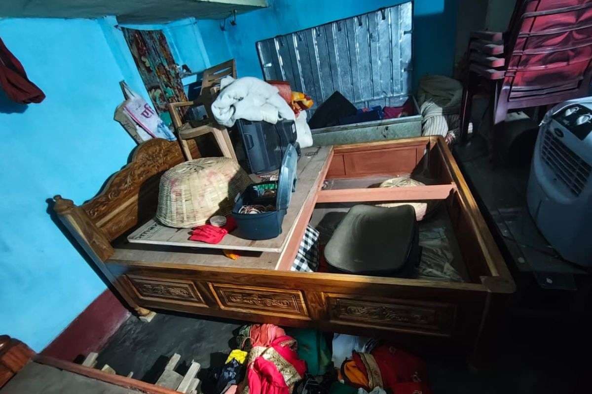औरंगाबाद में पहले पड़ोसियों के घर के बाहर लगाई कुंडी, फिर चोरों ने उड़ाई लाखों की संपत्ती 
