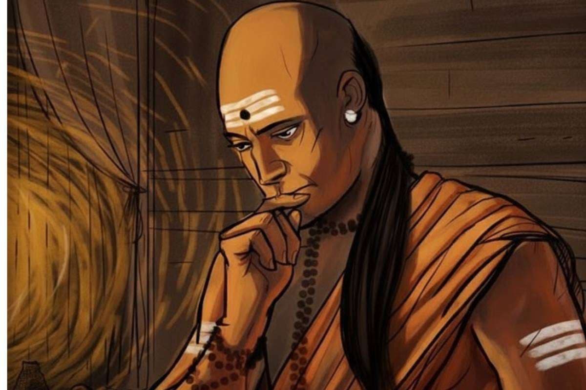 Chanakya Niti: हज़ार कोशिशों के बाद भी कोई आपको नुकसान नहीं पहुंचा पाएगा - बस ये 11 सीख याद रखें