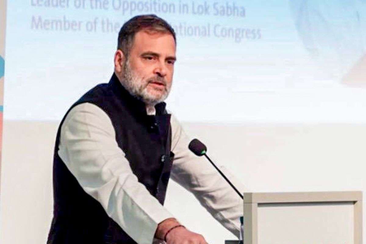 Unnao Case: कुलदीप सिंह सेंगर को बेल मिलने पर भड़के राहुल गांधी, कहा- हम मृत समाज बनते जा रहे