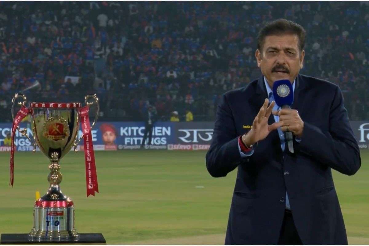 रवि शास्त्री ने टॉस के दौरान दो बार की एक ही गलती, भूल गए T20I वर्ल्ड कप की तारीख VIDEO