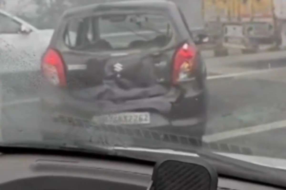 घने कोहरे से सड़कें बनीं जानलेवा, ग्रेटर नोएडा में मल्टी व्हीकल एक्सीडेंट, देखें Video