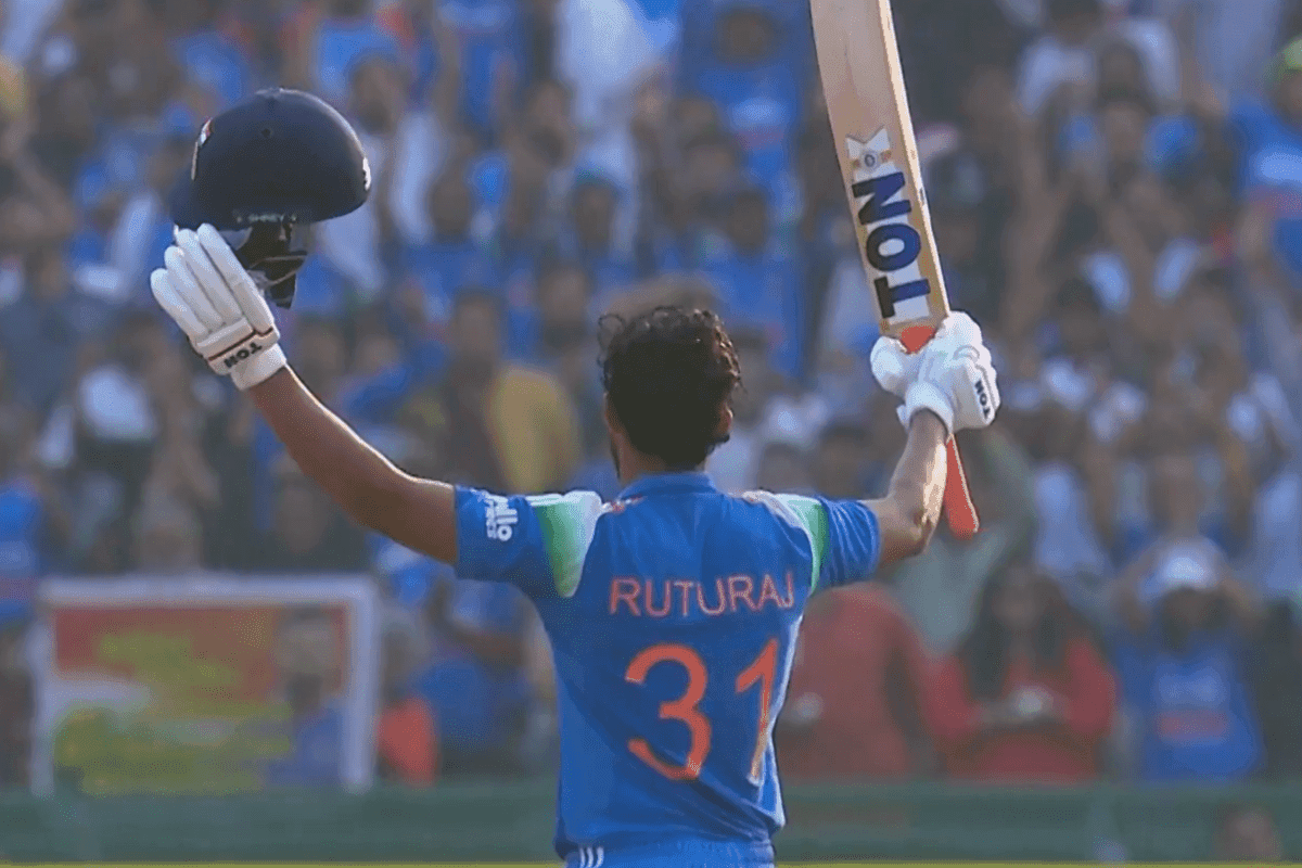 IND vs SA: रुतुराज गायकवाड़ की सेंचुरी, 77 गेंद पर जड़ा करियर का पहला ODI शतक