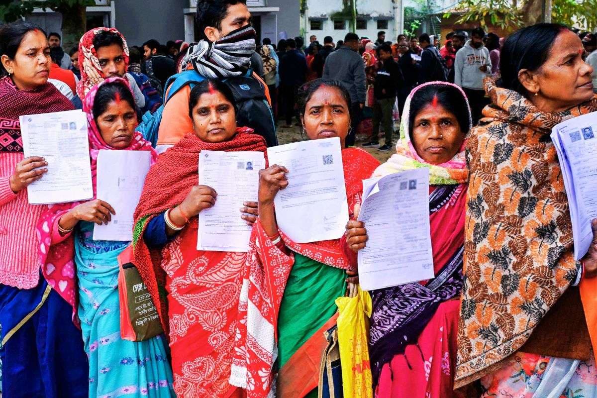 नदिया की मनु का दर्द : मां ने कर ली दूसरी शादी, कहां से लाए पिता का डेथ सर्टिफिकेट